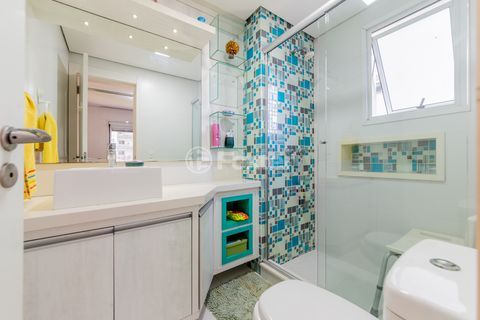 Image 22 - 982285