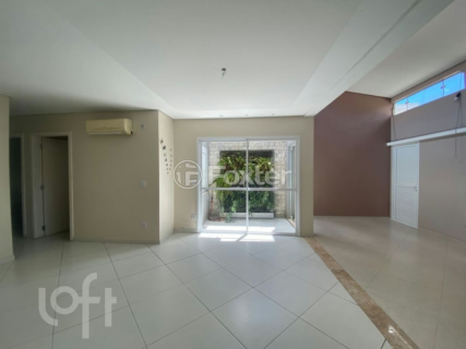 Image 32 - 982364