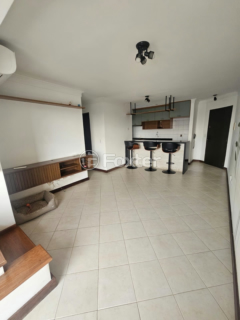 Image 25 - 982447