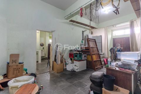 Image 21 - 982586