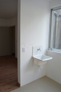 Image 7 - 982657