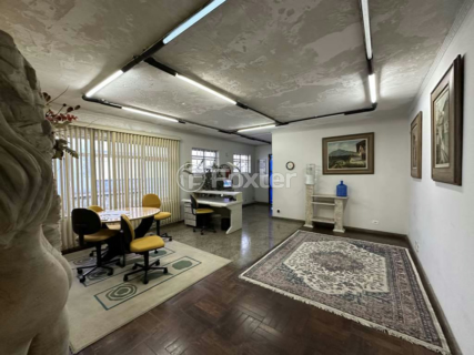 Image 30 - 982822
