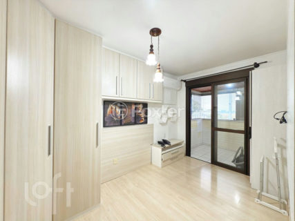 Image 3 - 982837