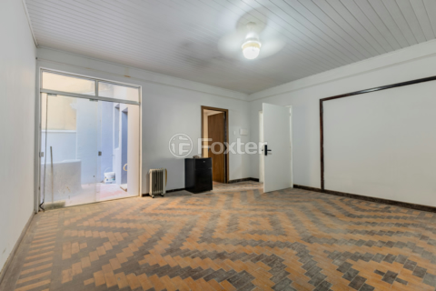 Image 35 - 982896
