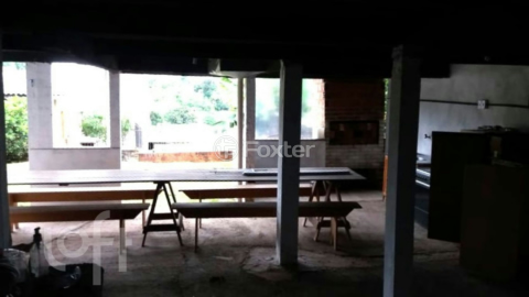 Image 24 - 982974