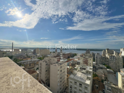 Image 21 - 983139