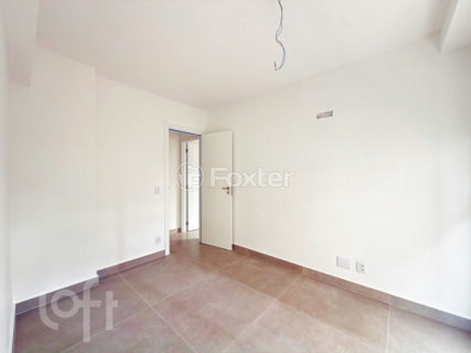 Image 3 - 983256