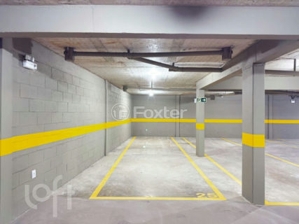 Image 36 - 983256