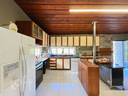 Image 26 - 983259