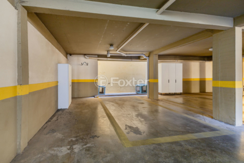 Image 33 - 983367