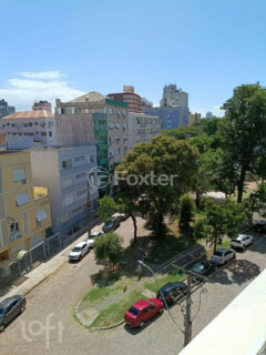 Image 29 - 983385
