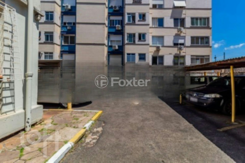 Image 21 - 983469