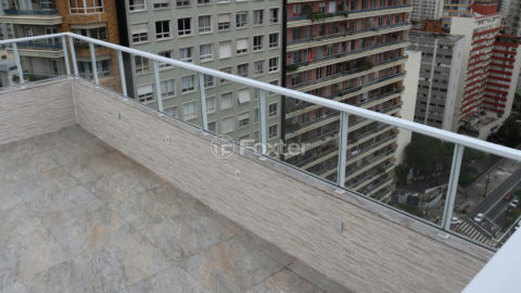 Image 22 - 983663