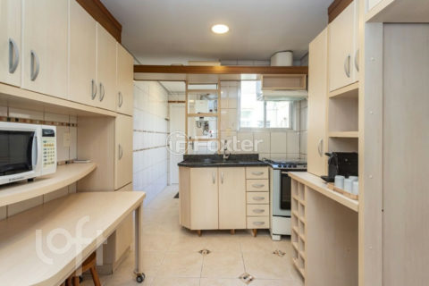 Image 22 - 983665