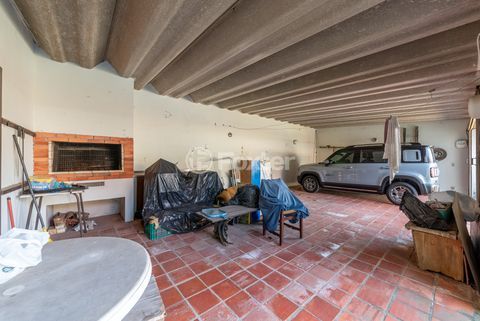 Image 34 - 983739