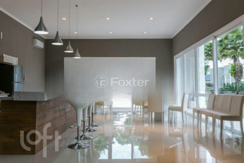 Image 21 - 983767