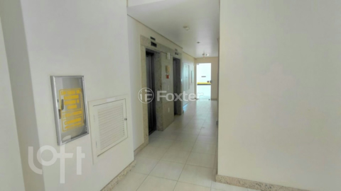 Image 32 - 983812