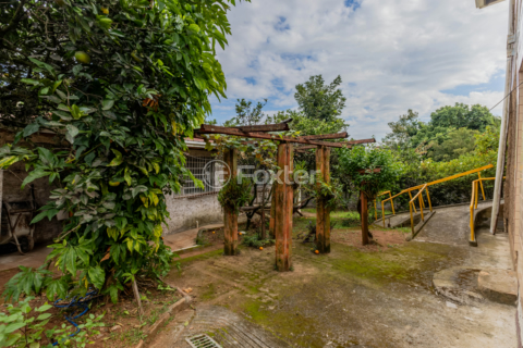 Image 35 - 983821