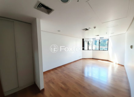 Image 3 - 984046