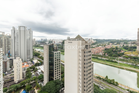 Image 24 - 984174