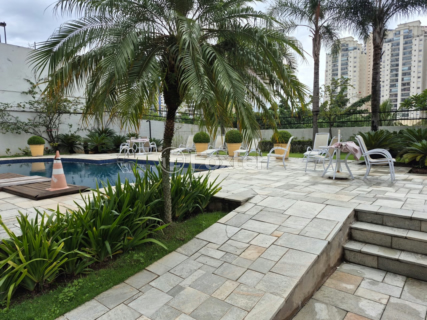 Image 30 - 984246