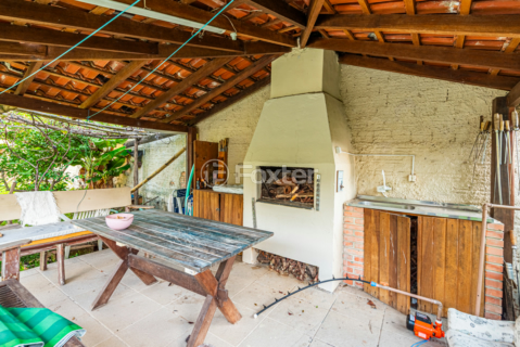 Image 29 - 984273