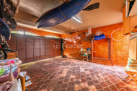 Image 33 - 984273