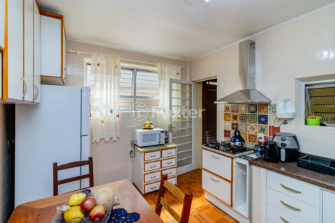 Image 31 - 984287