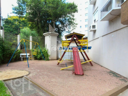 Image 34 - 984317