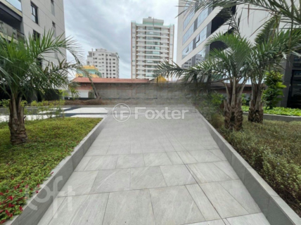 Image 31 - 984421