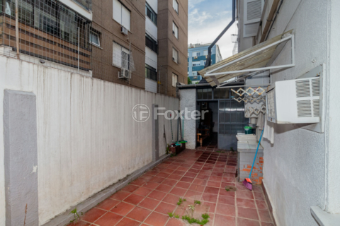 Image 33 - 984440