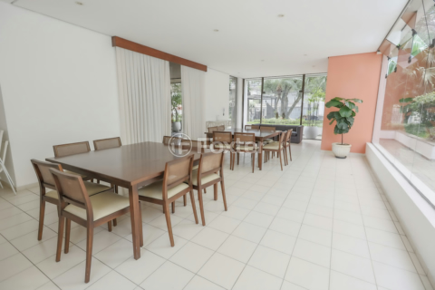 Image 32 - 984539