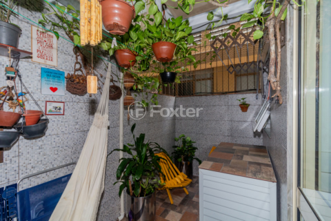 Image 21 - 984551