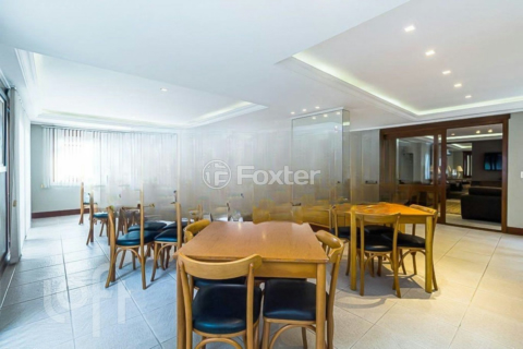 Image 37 - 984589