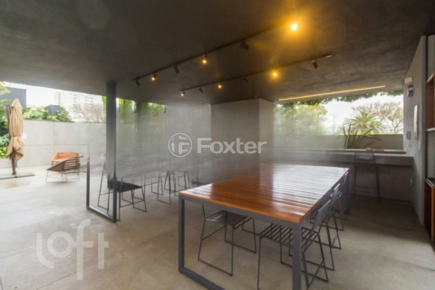 Image 41 - 984621