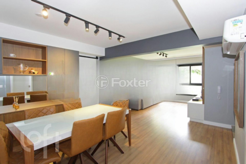 Image 31 - 984755