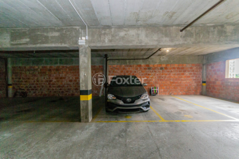 Image 29 - 984765
