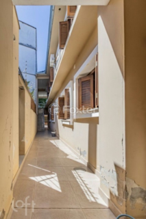 Image 31 - 984767