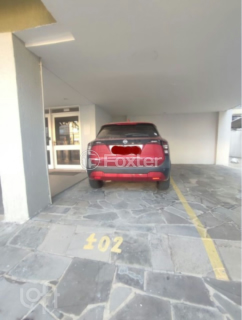 Image 21 - 984794