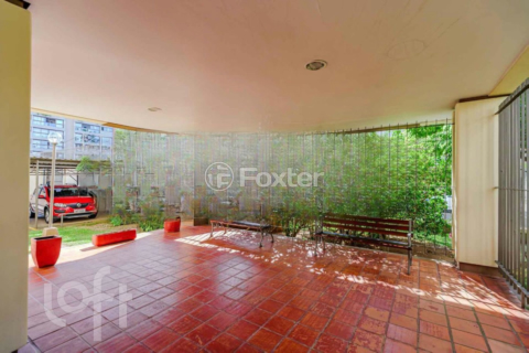 Image 31 - 985114