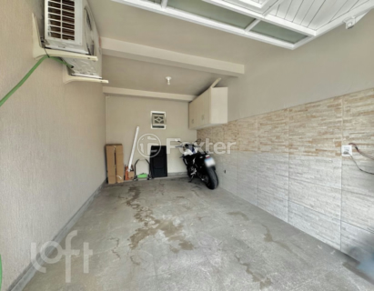 Image 31 - 985163