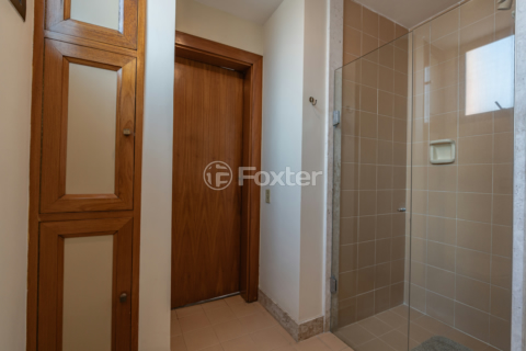 Image 31 - 985183