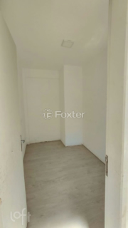 Image 33 - 985948