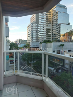 Image 21 - 986103