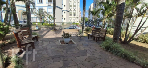 Image 32 - 986123