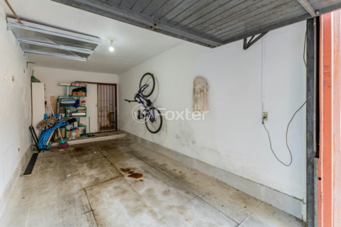 Image 33 - 986245