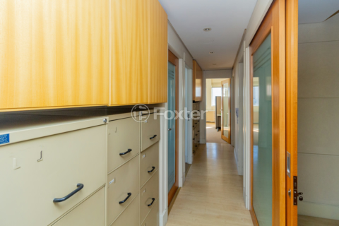 Image 4 - 986401