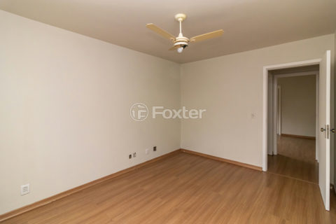 Image 7 - 986445