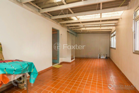 Image 33 - 986734