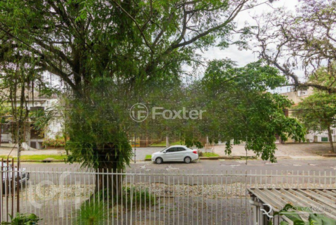 Image 37 - 986734